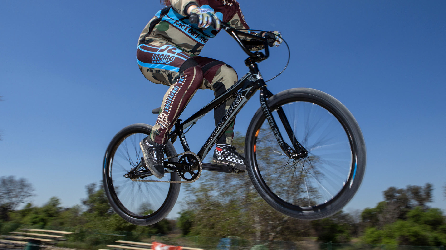 Fast Black Floval Flyer!