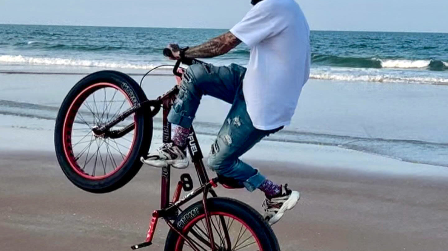 Fat Ripper on the Beach!