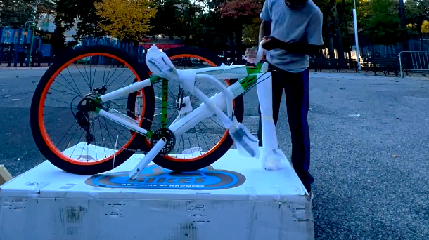 Unboxing and Shredding the Savage Flyer!