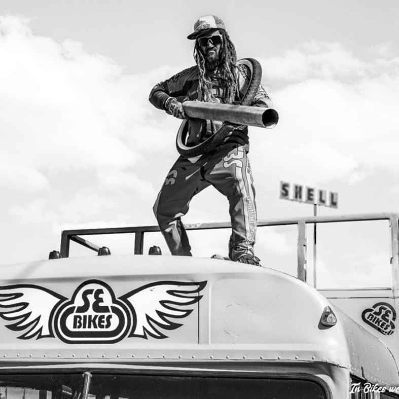 The SE T-Shirt Cannon Returns!